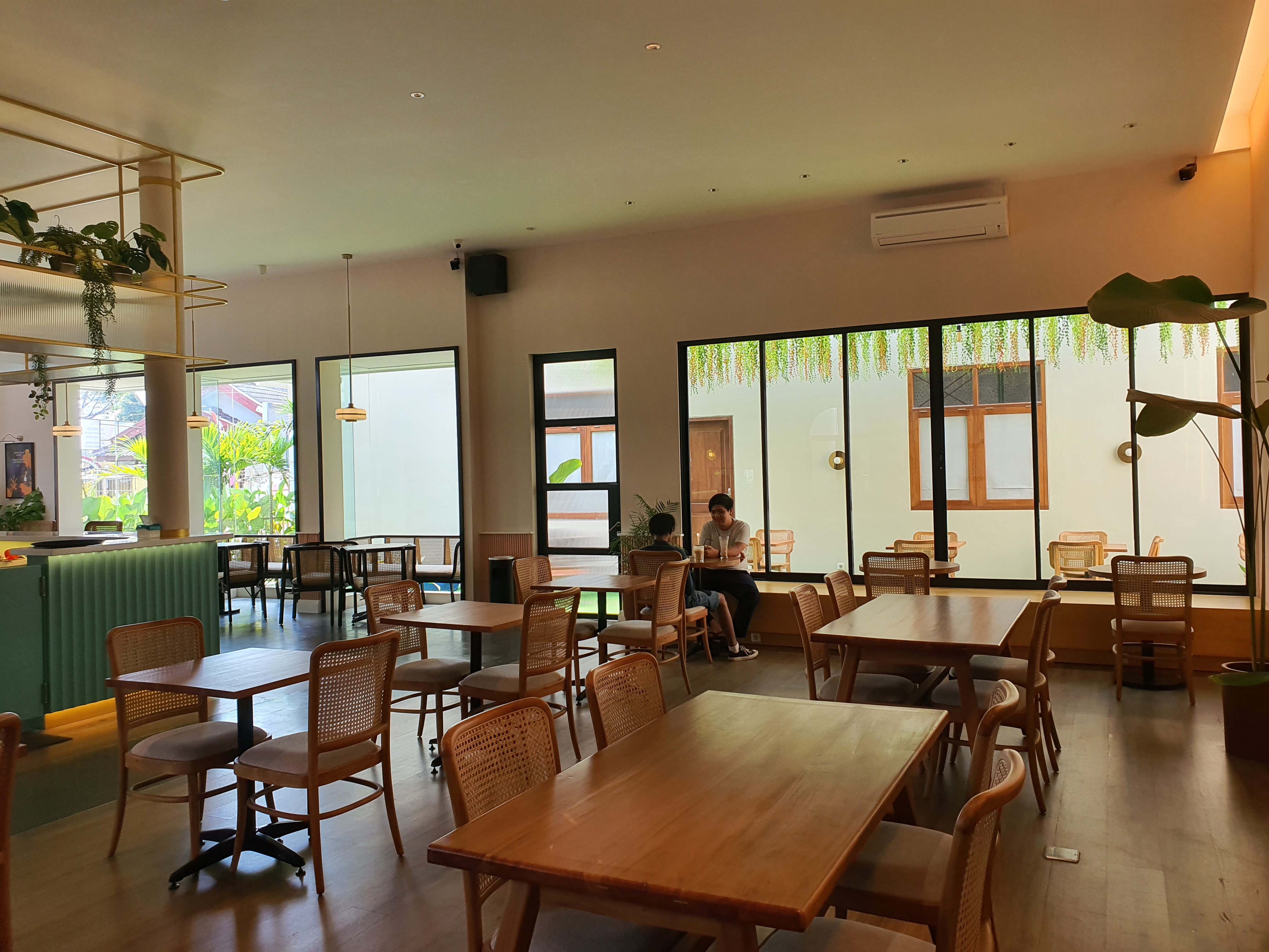 Lokal Folk Cafe Magelang