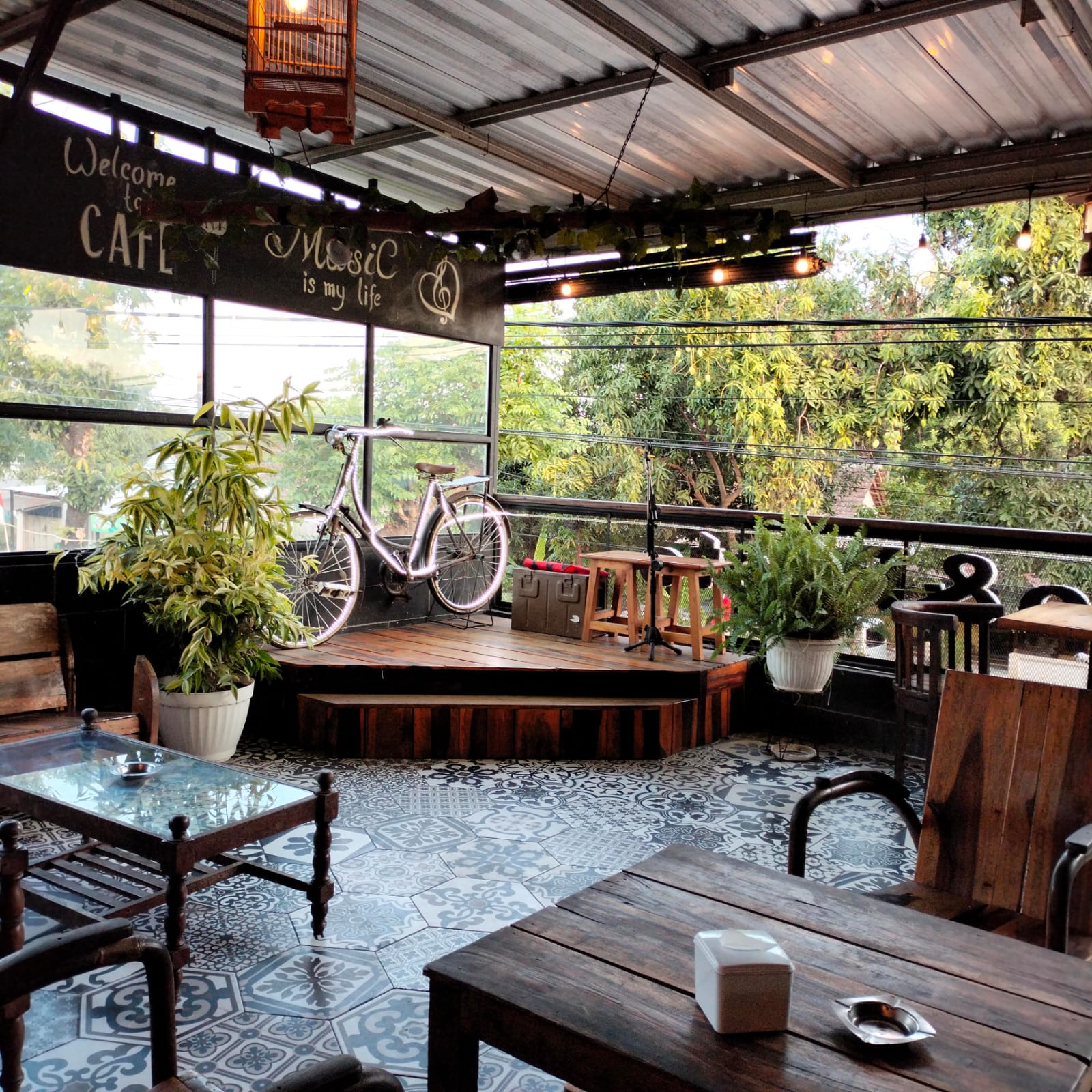 Dream Cafe & Resto