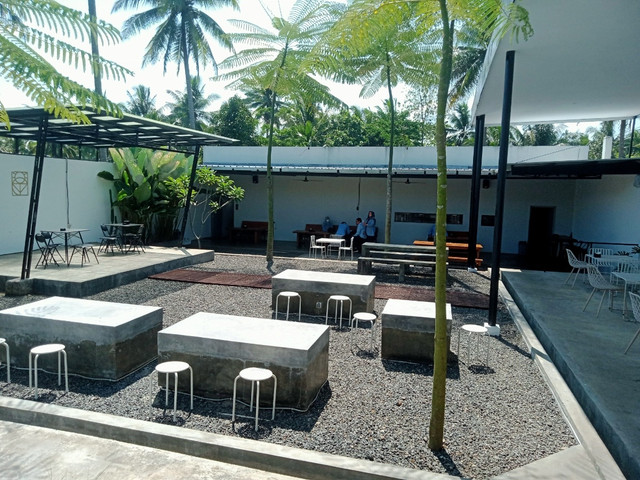 Holymeet HQ