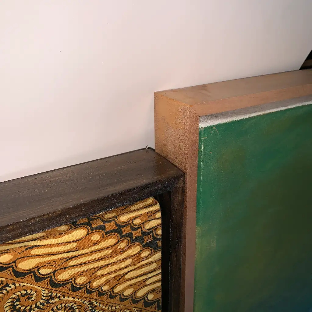 Minimalis Kayu — Kanvas + Pigura Kayu (MK)