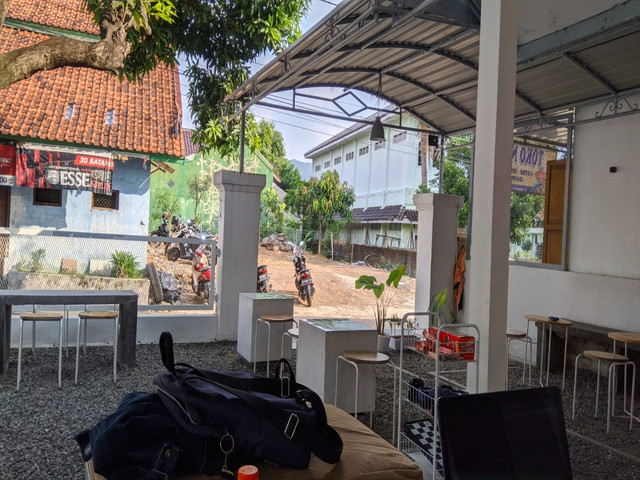 Simfoni Coffee Taste and Place