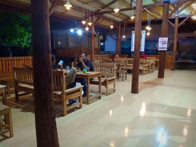 IYENG Cafe