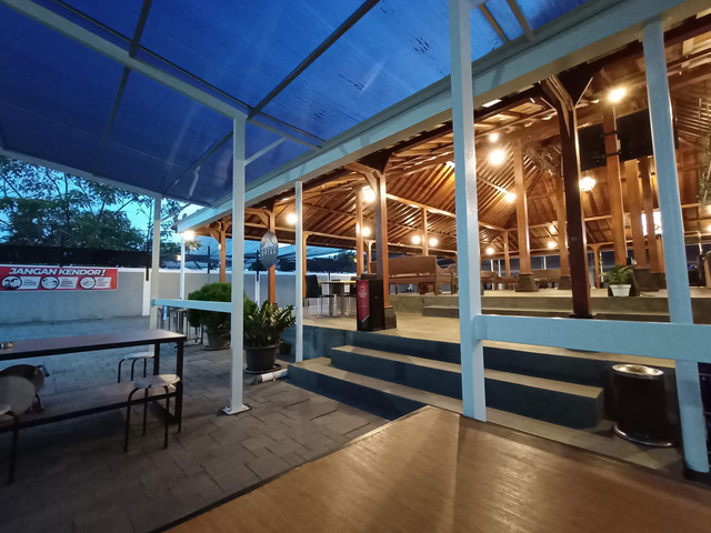 Sérua Coffee & Creative Space
