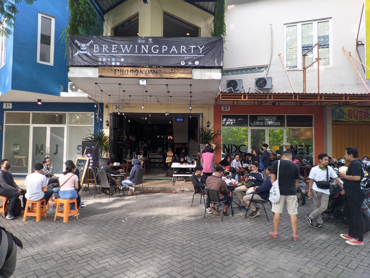 Ruang Kopi Sidoarjo