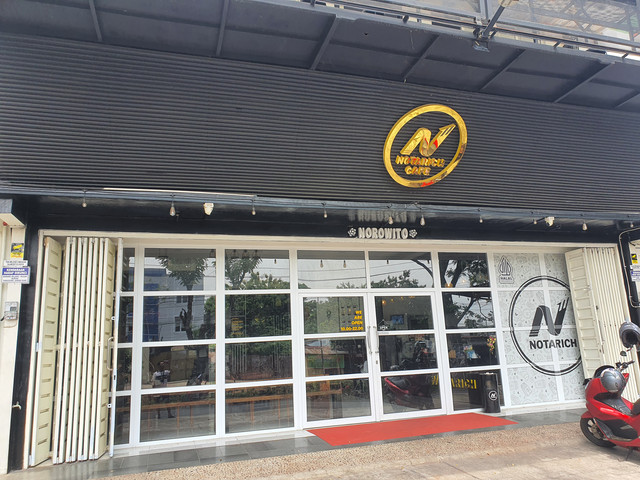 Notarich Cafe