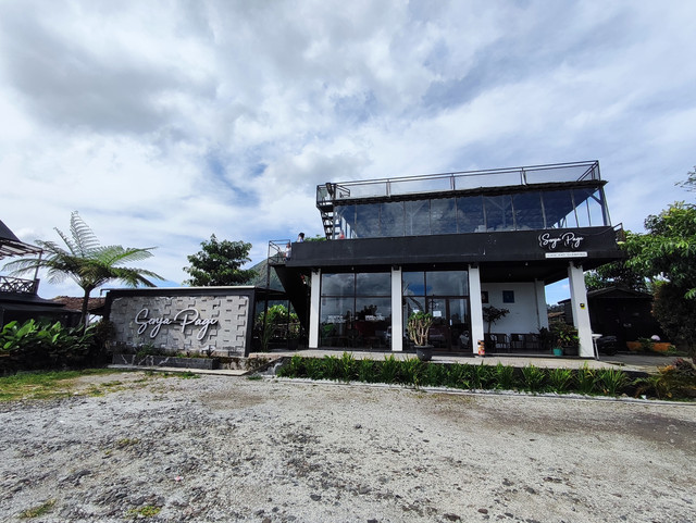 Senja Pagi Cafe And Glamping