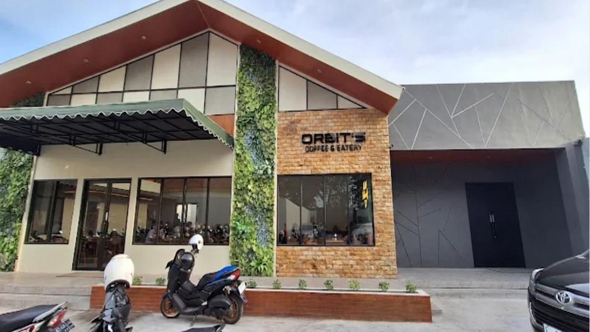 Orbit’s Billiard & Cafe