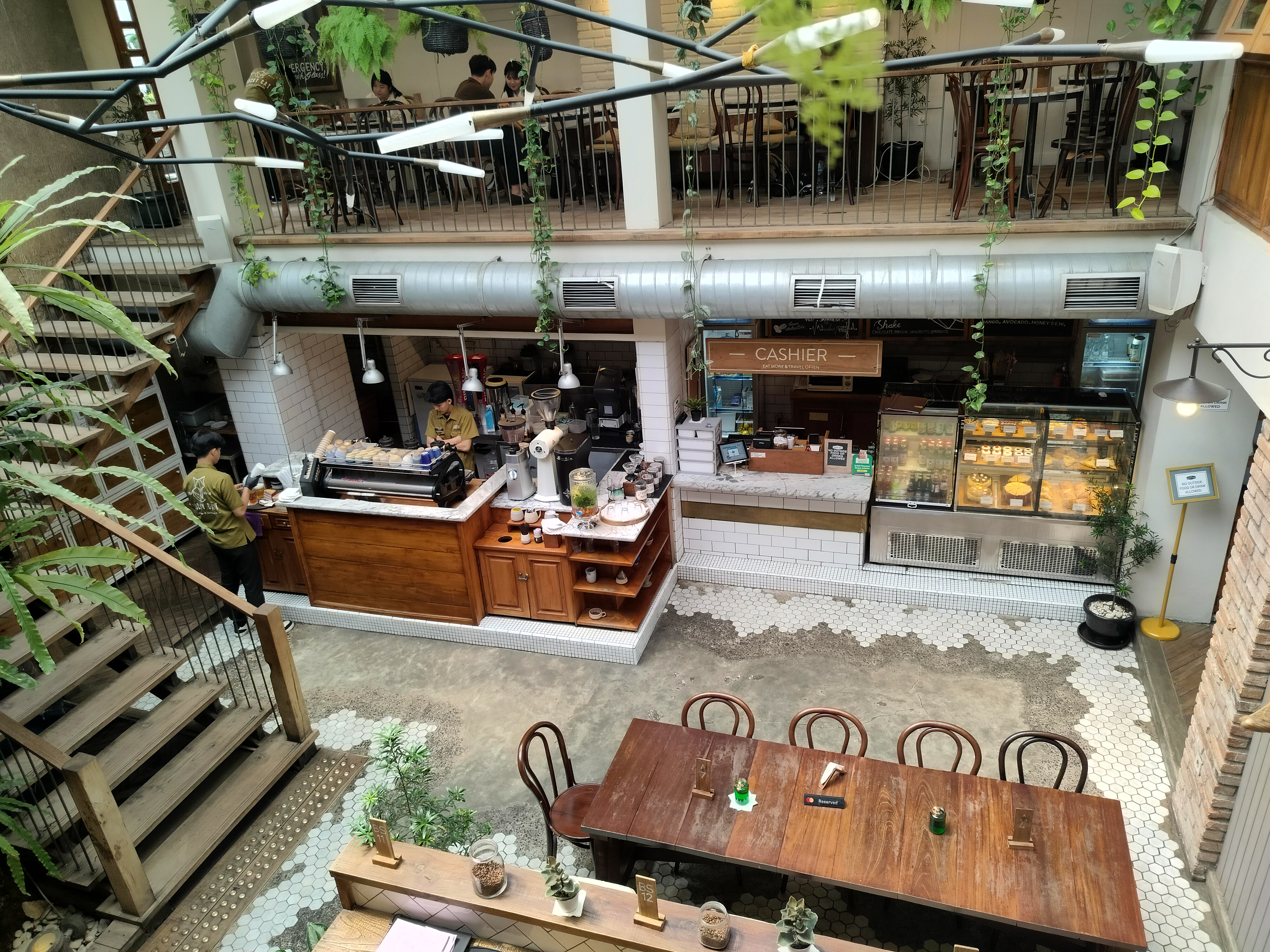 UNFINISHED coffeeshop
