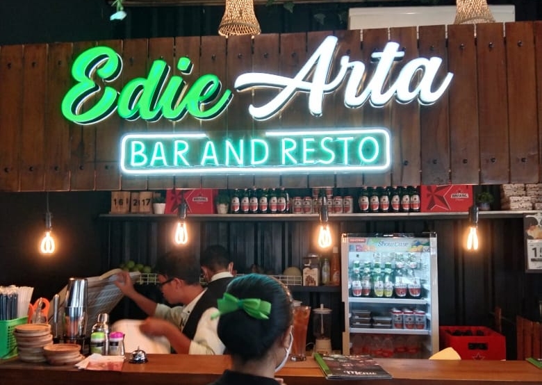 Edie Arta Cafe Bar & Resto Singaraja
