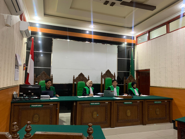 Whats-App-Image-2025-10-23-at-16-47-00