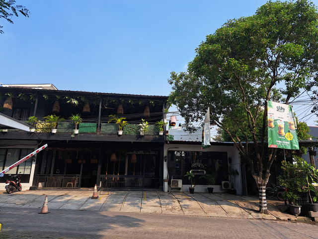 Sans Kafe Coffee & Eatery 