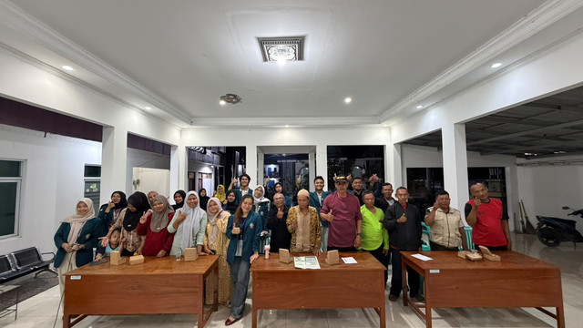 Mahasiswa KKN-R Tim II Universitas Diponegoro Mendukung Misi SDGs ke-7 Kembangkan Briket Biomassa dari Limbah Tongkol Jagung di Desa Payung