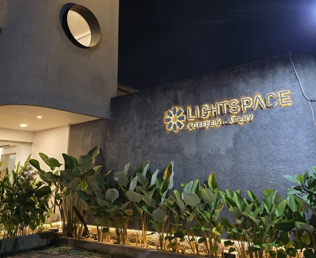 LIGHTSPACE COFFEE & EATERY