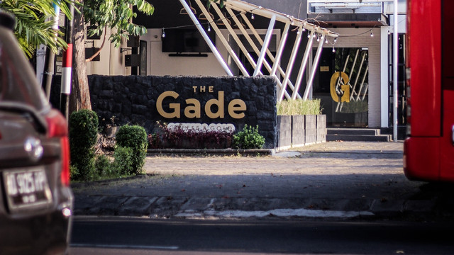 The Gade Coffee & Gold Solo