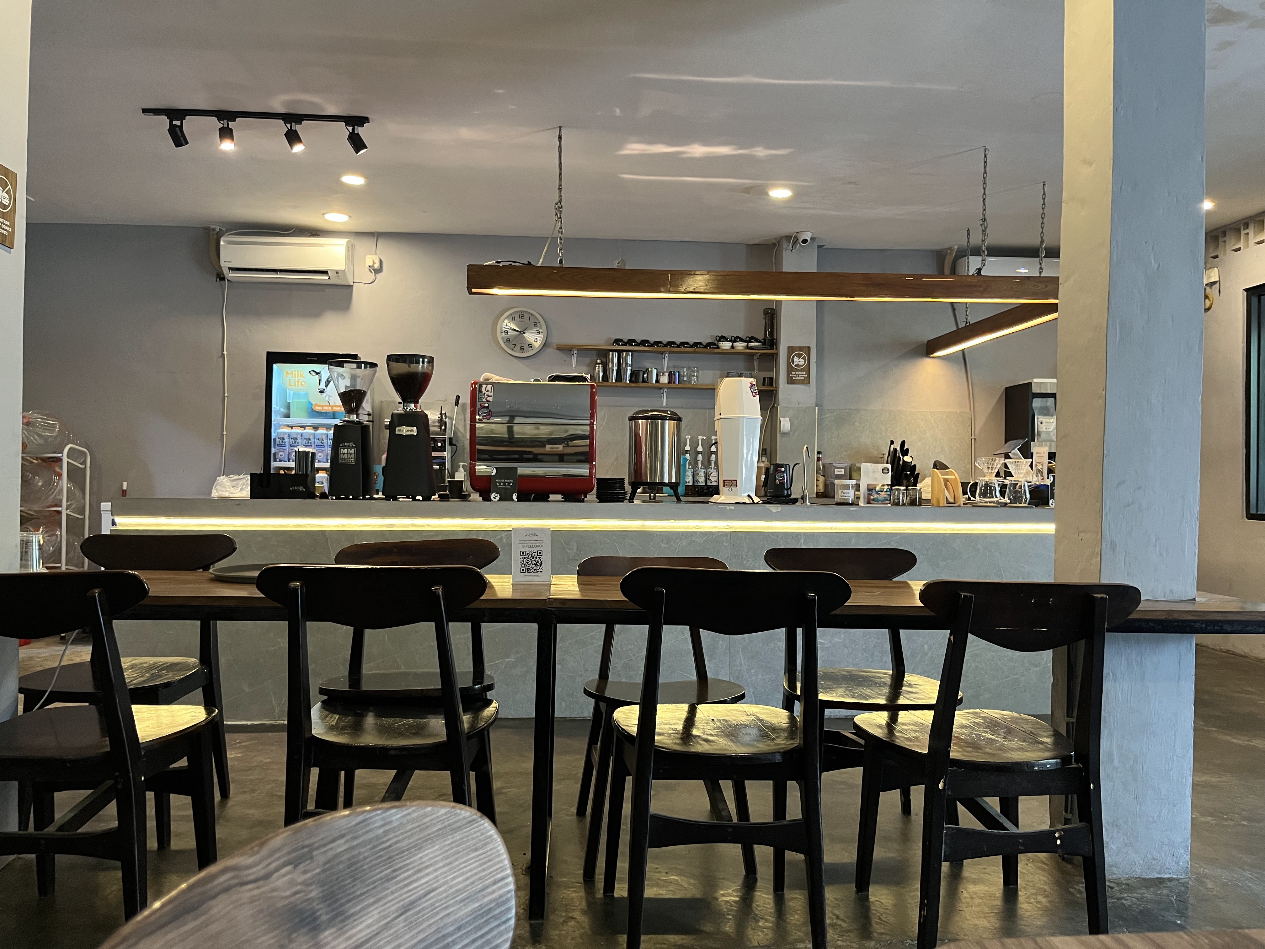 WISDOM Coffee & Roastery