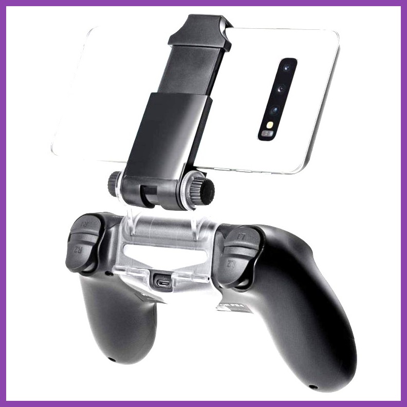 Smartphone connected to a bluetooth controller streaming a game via Steam Link mobile app