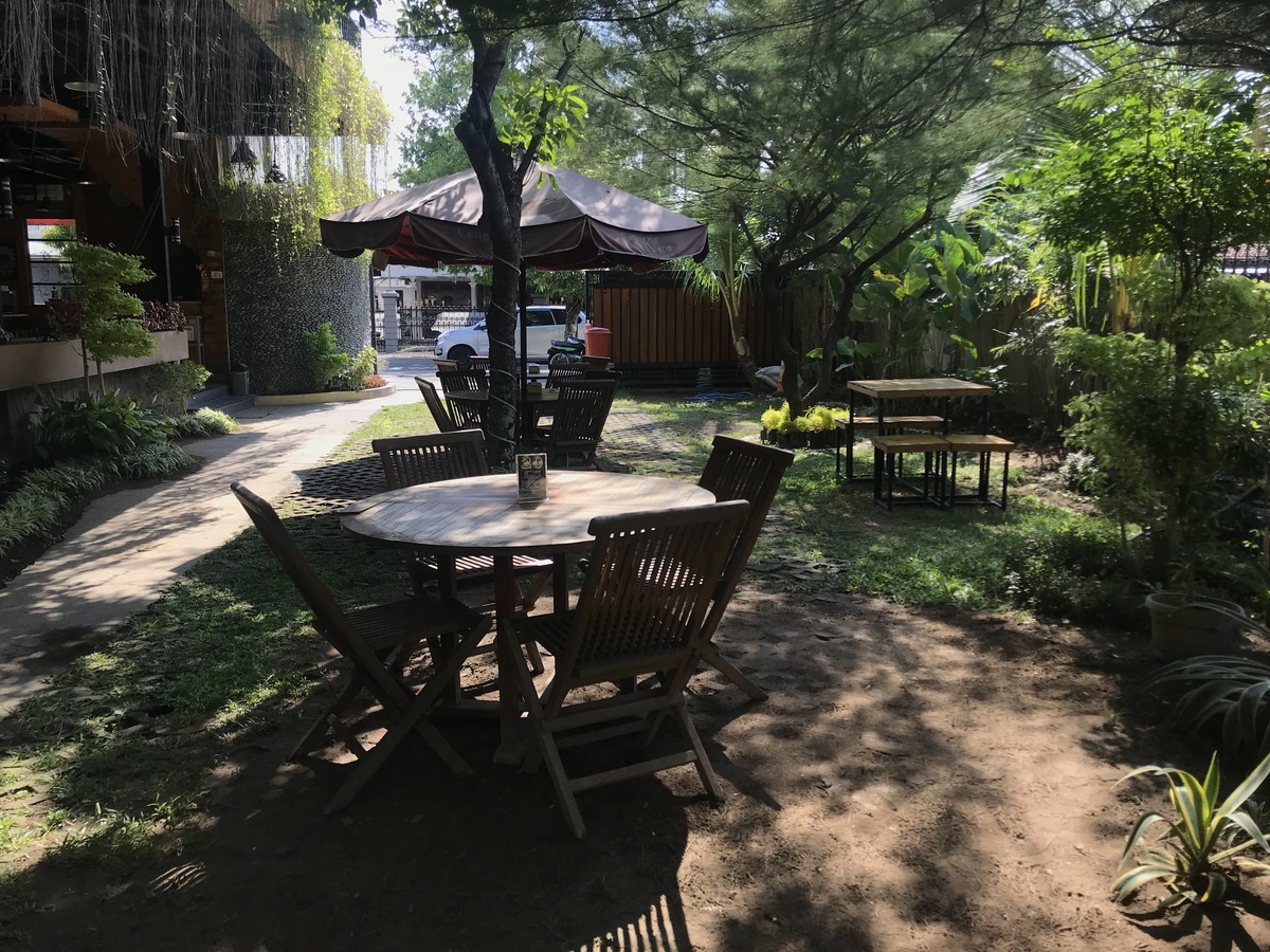 Cengkir Klopo Coffee And Resto
