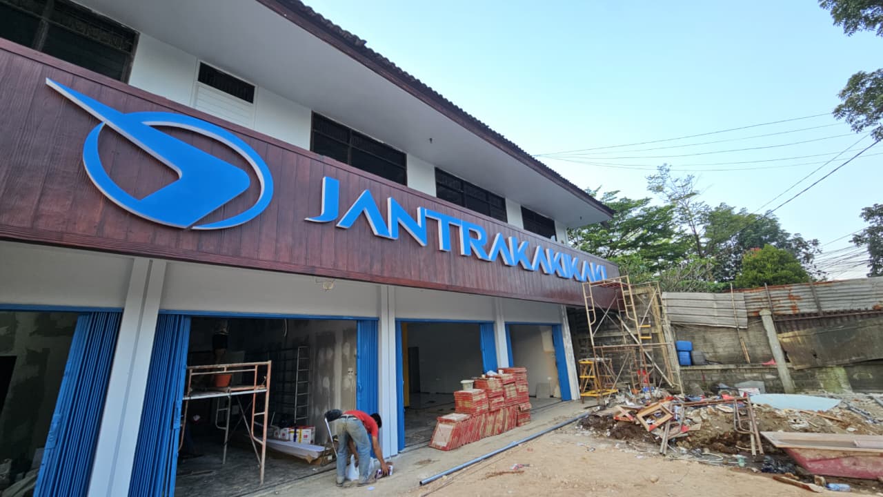 Huruf Timbul hasil pengerjaan Neonika Advertising Bandung 9