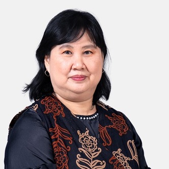 Foto Assoc. Prof. Dr. Dra. Genoveva, M.M>
<div class=