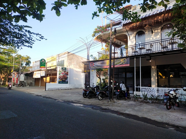 sekar white waroeng