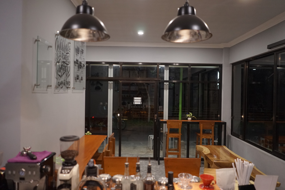 Rencek Slowbar & Eatery