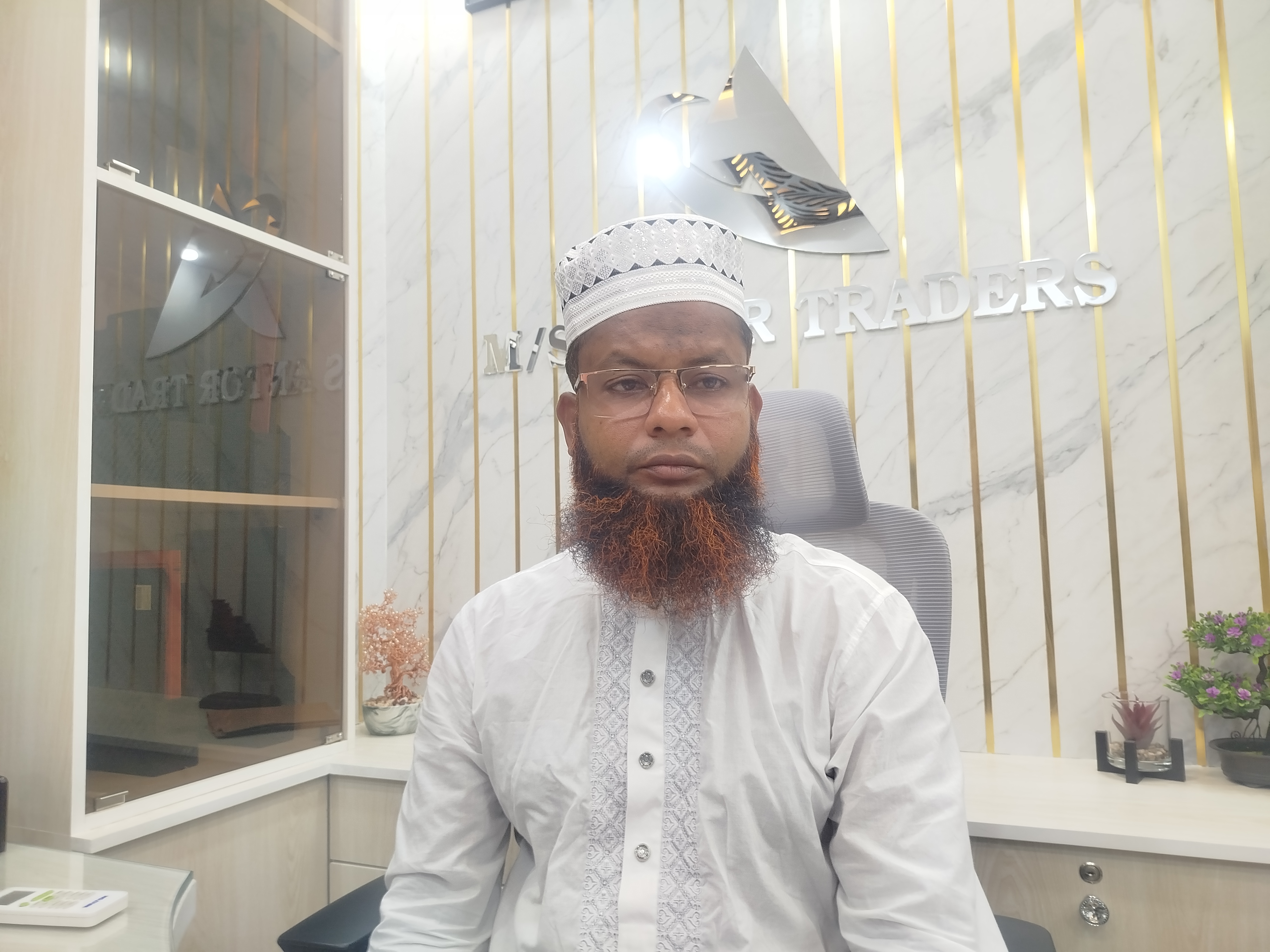বহিষ্কারাদেশ প্রত্যাহার, পদে ফিরলেন মনোয়ার হোসেন খোকন