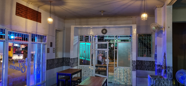 ELEVEN Cafe & Studio