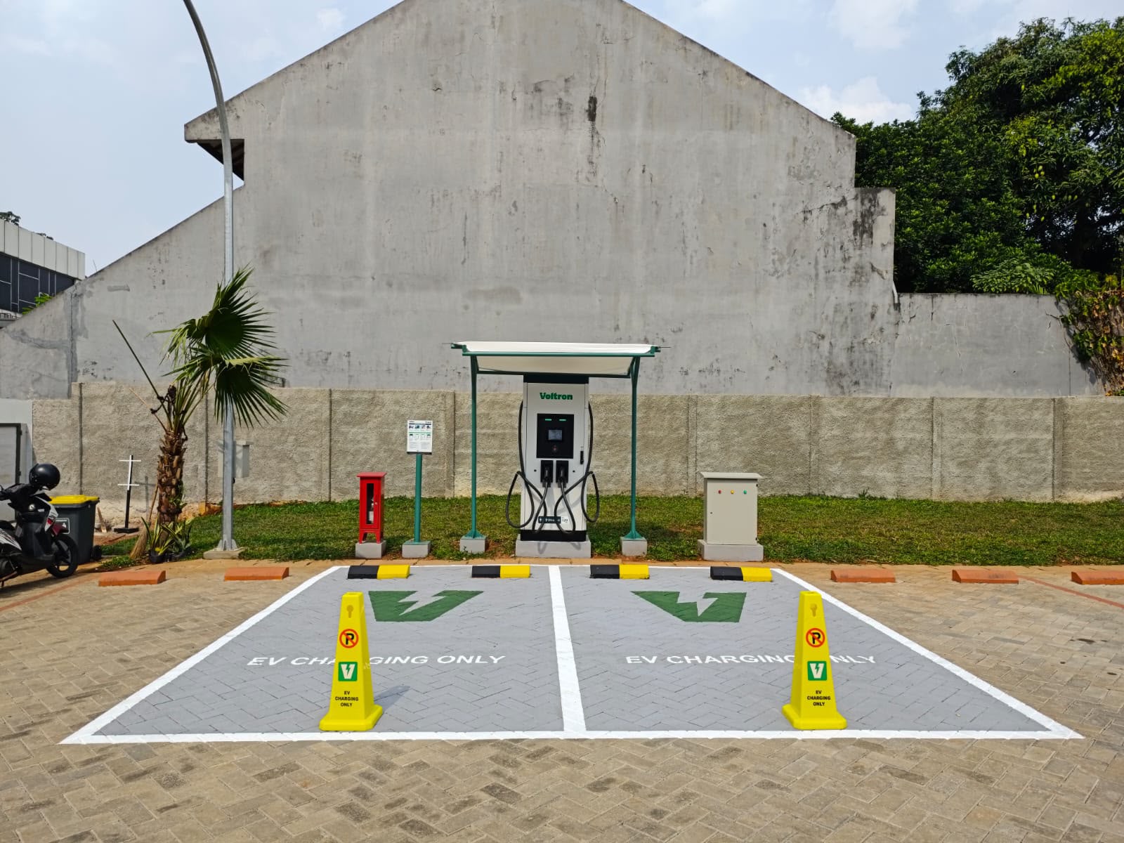 SPKLU Station — Treeside Courts
