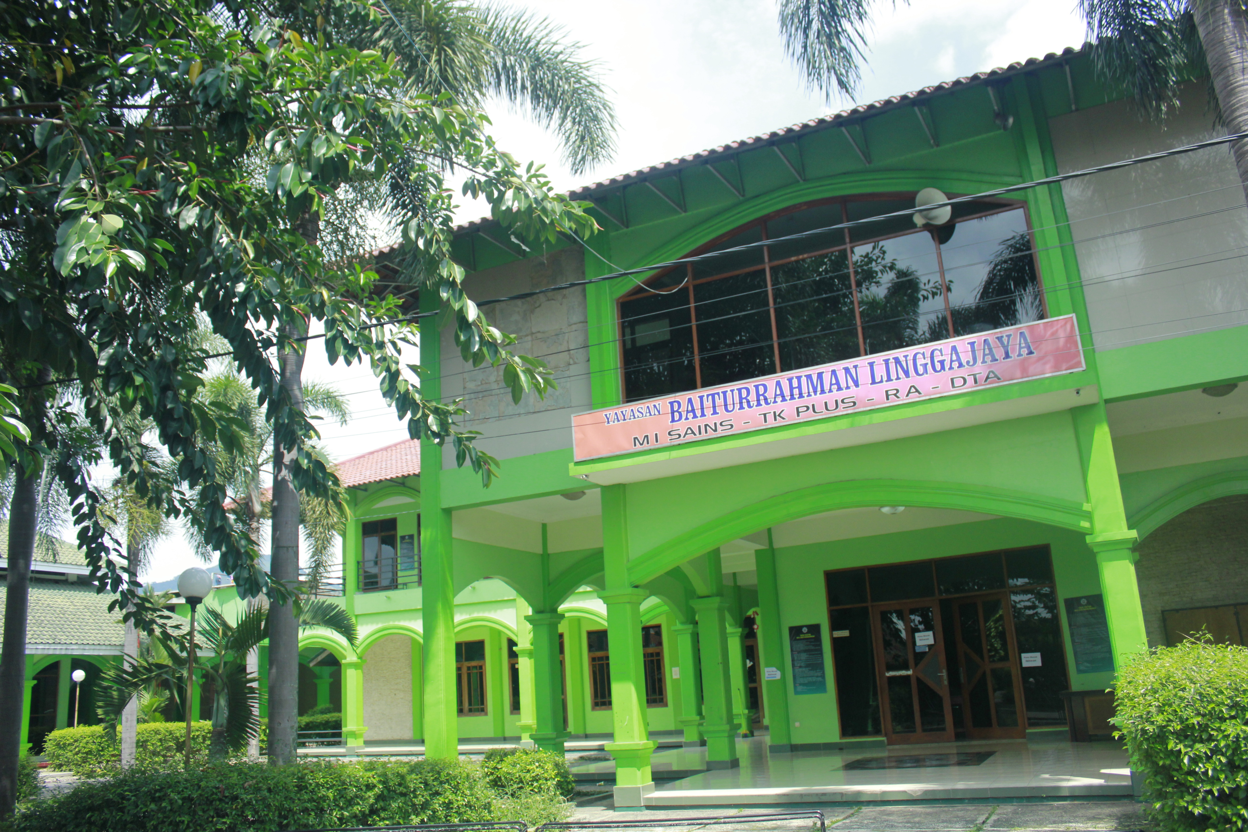 Gedung Baiturrahman