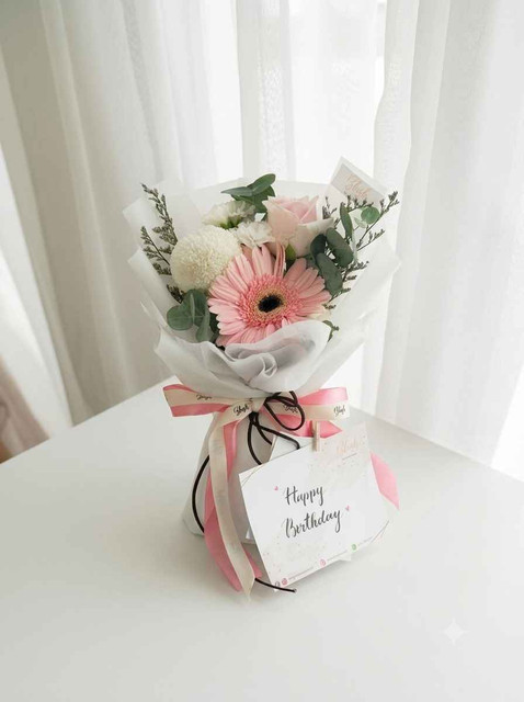 Small custom bouquet