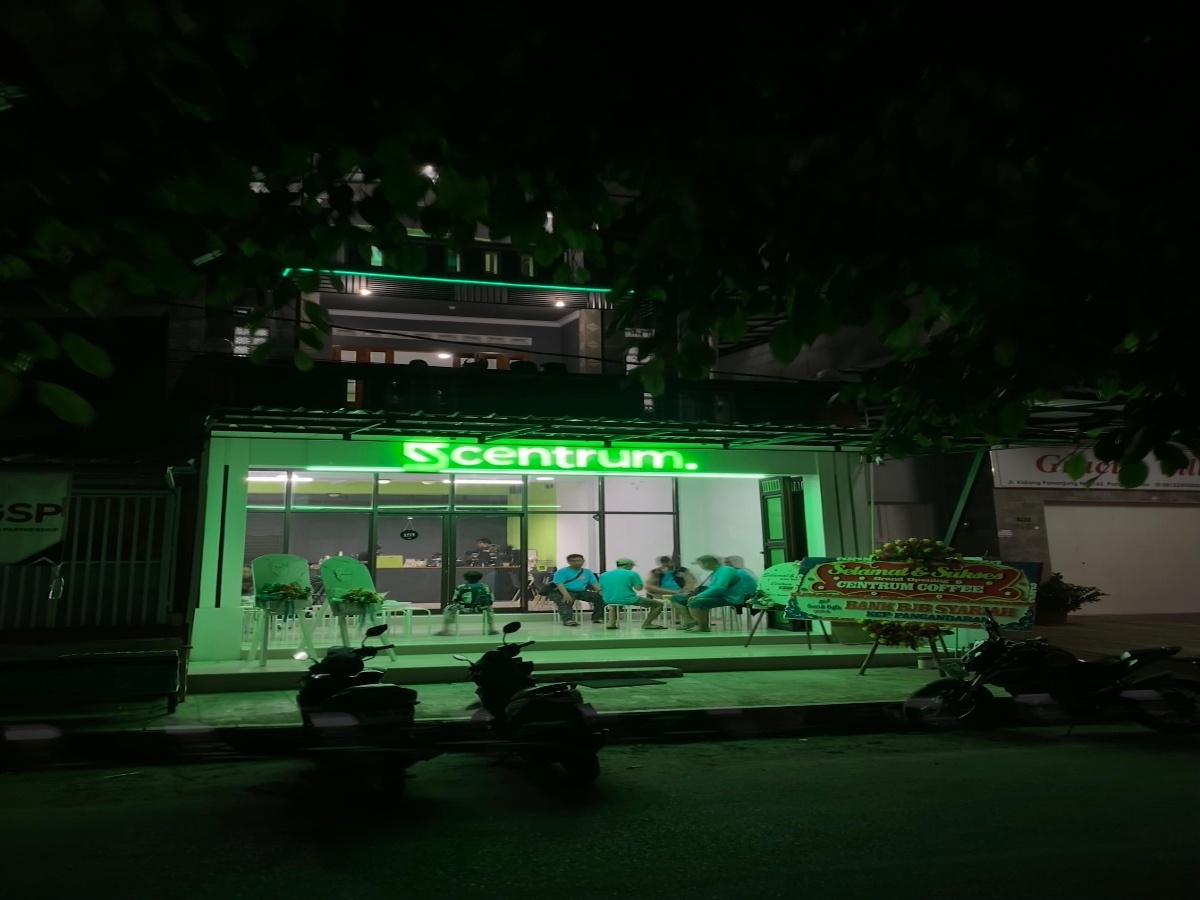 Centrum Coffee Space and Billiard