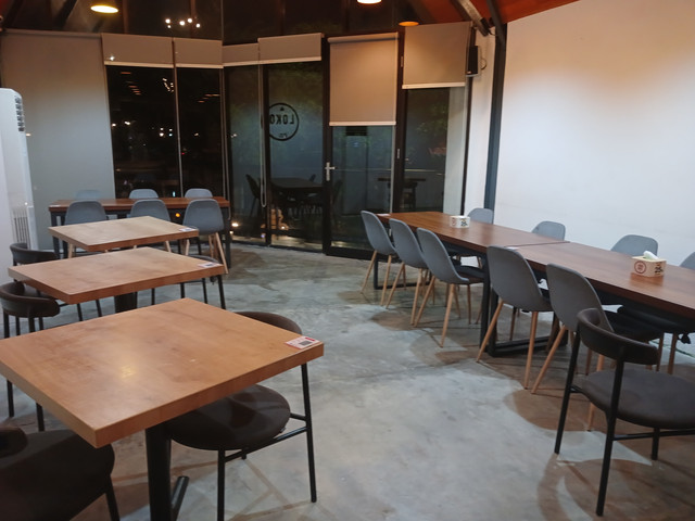 Loko Cafe - Semarang Tawang