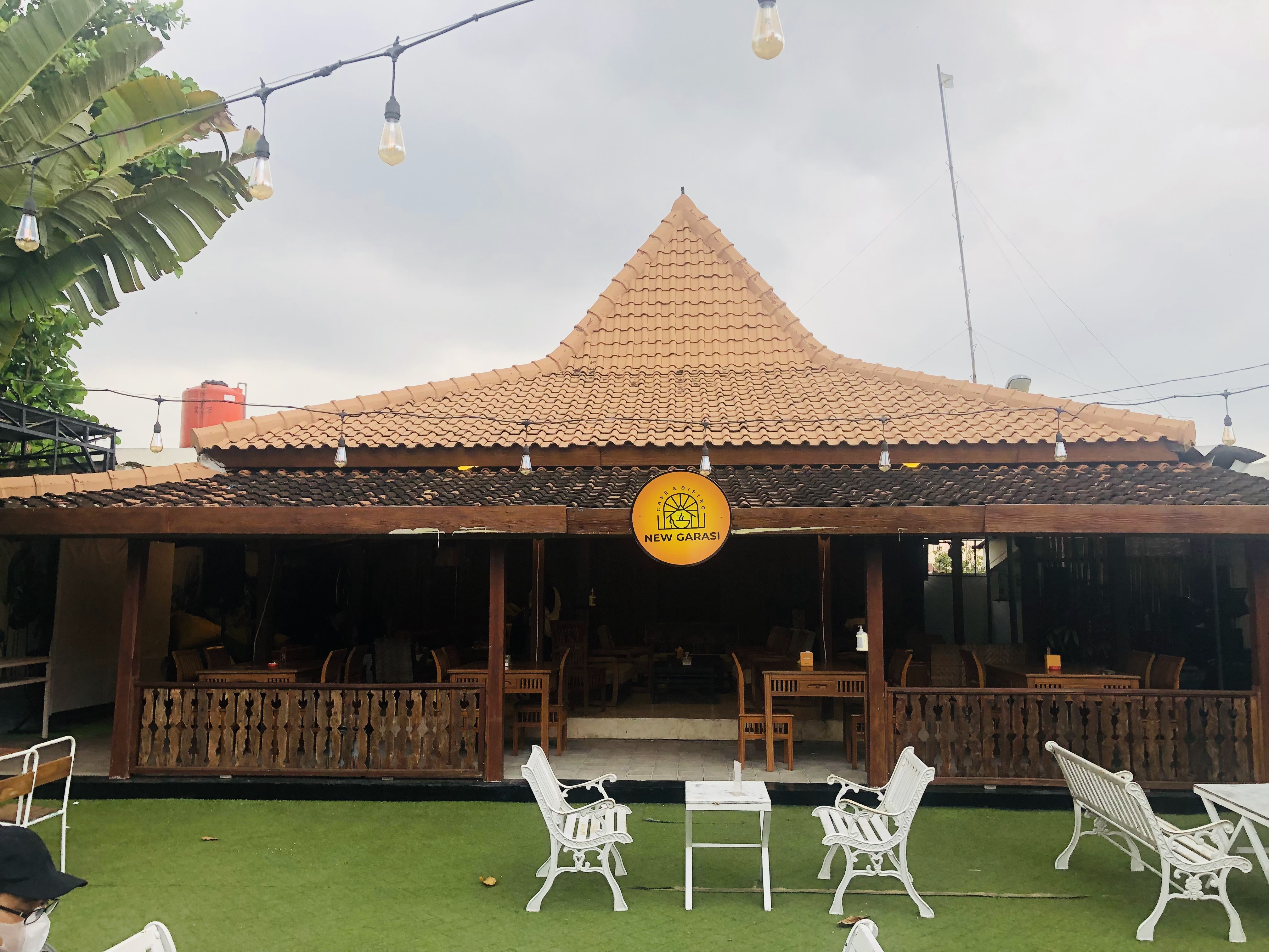 New Garasi Cafe & Bistro