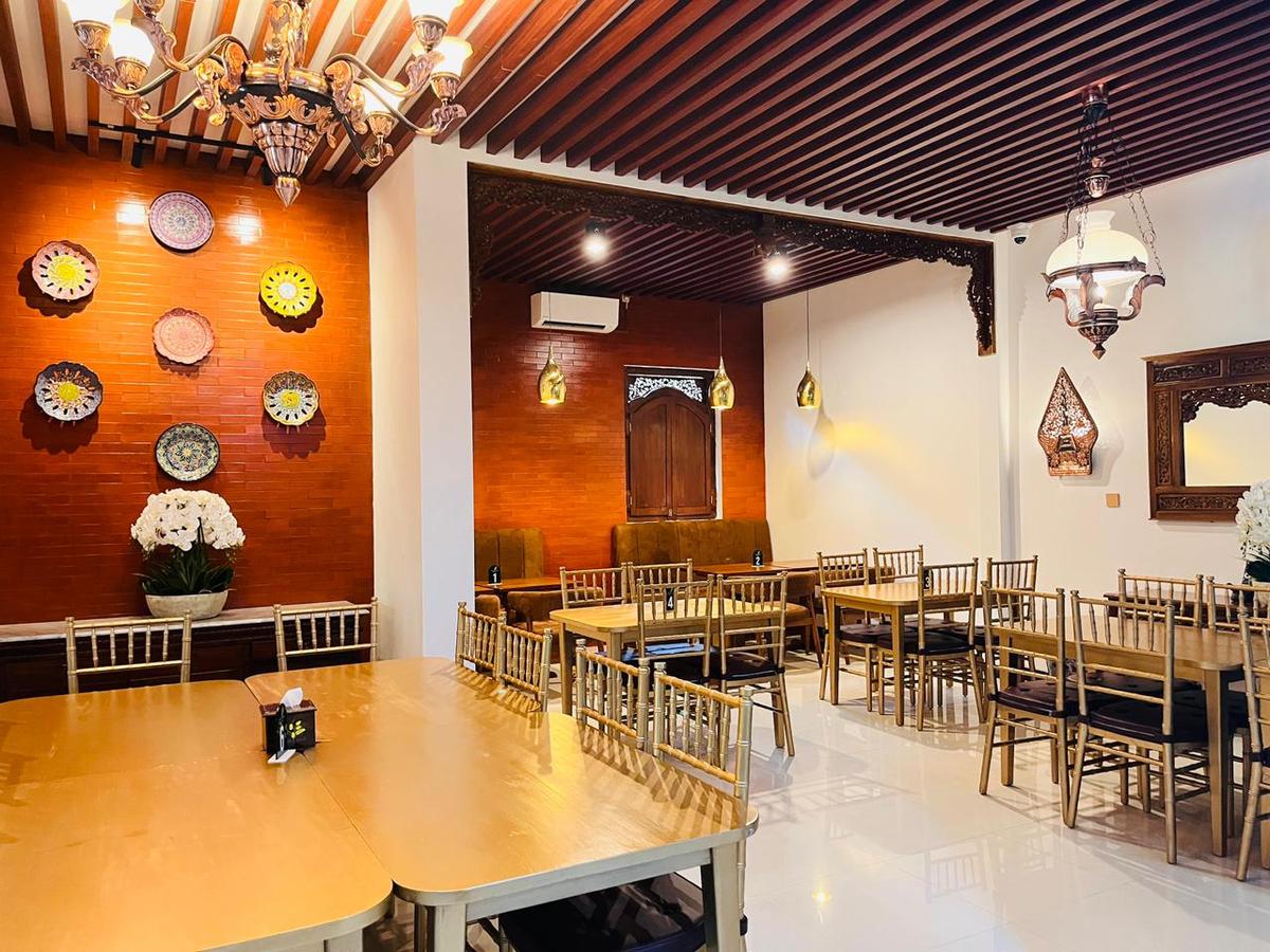 Kedai musim semi brebes