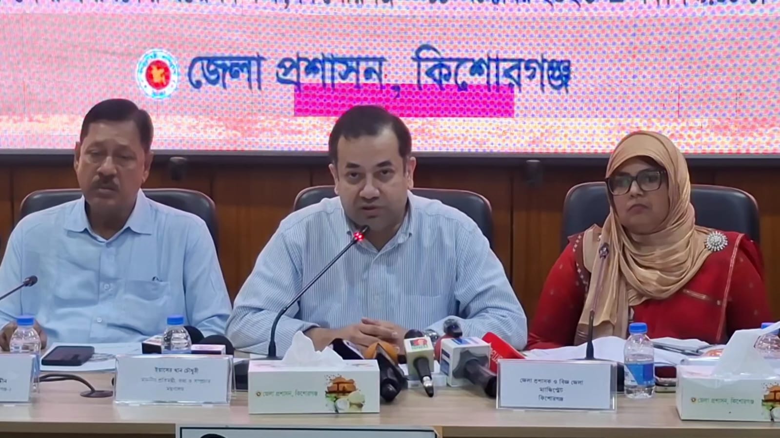 গুপ্ত বাহিনী বা নিষিদ্ধ সংগঠন যেন দুর্গাপূজায় অস্থিতিশীল পরিস্থিতি সৃষ্টি করতে না পারে: কিশোরগঞ্জে তথ্য প্রতিমন্ত্রী
