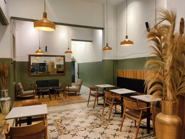 53 Coffee and Eatery