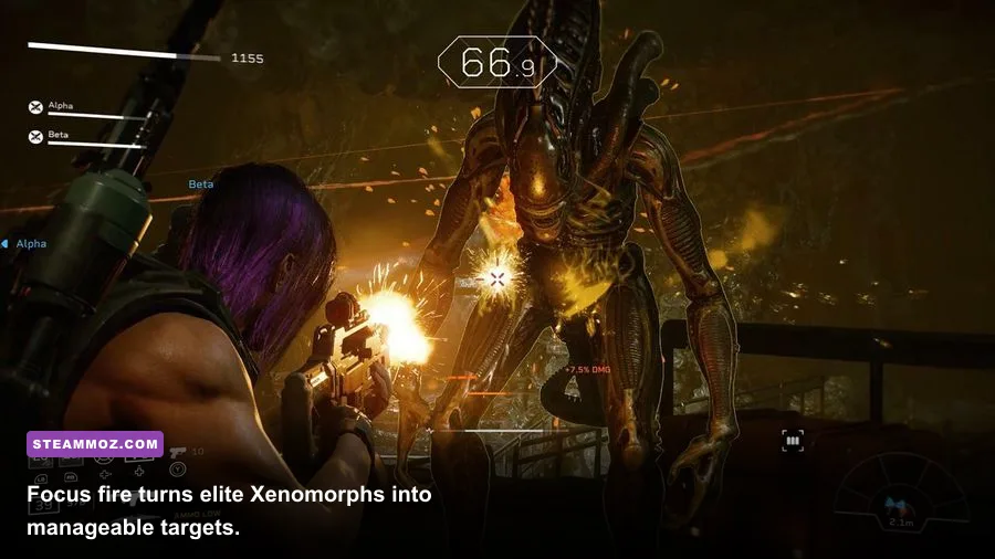 Aliens Fireteam Elite Warrior Xenomorph attacking marines during a corridor firefight
