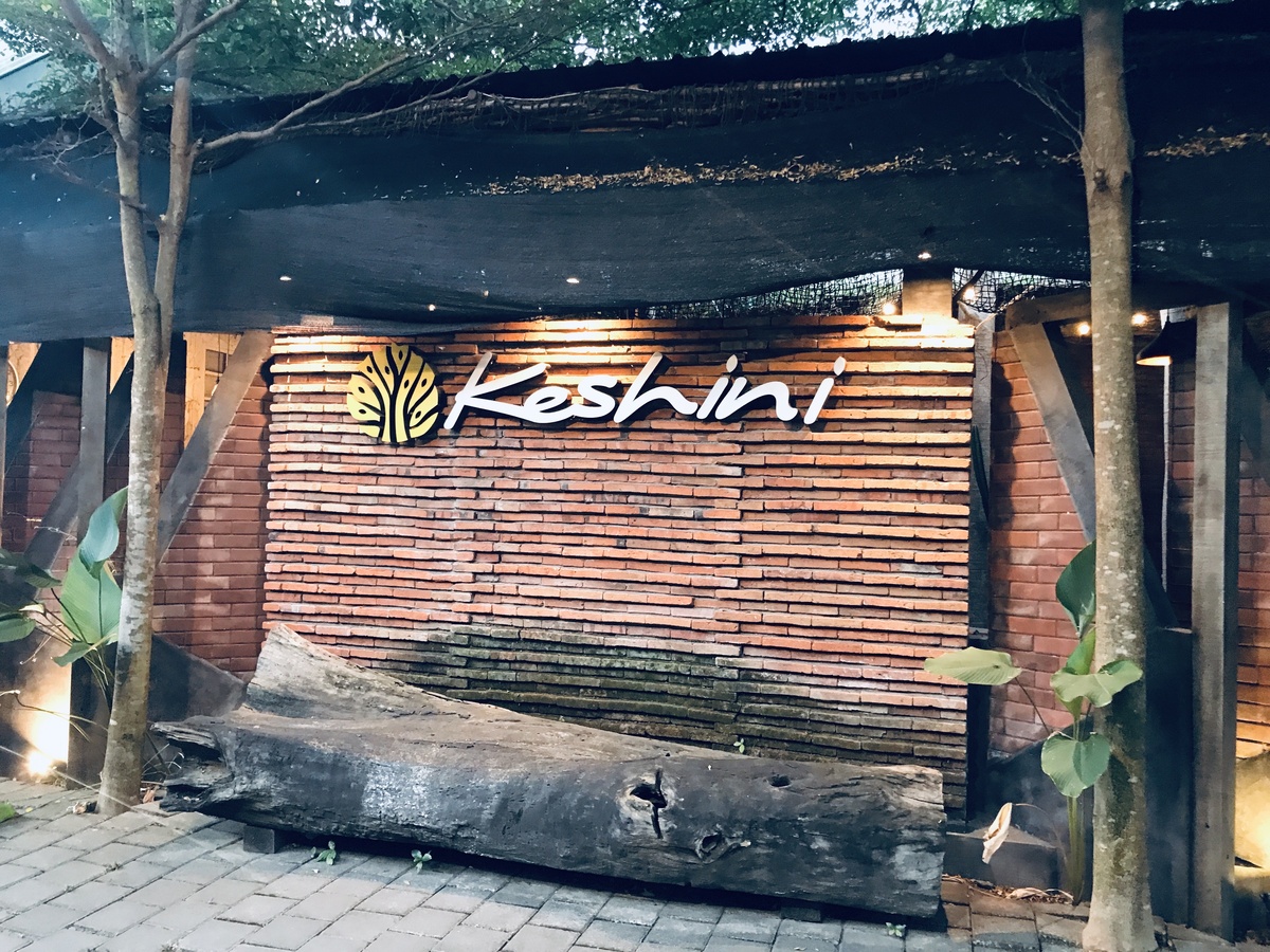 Keshini Restaurant Cafe Blitar