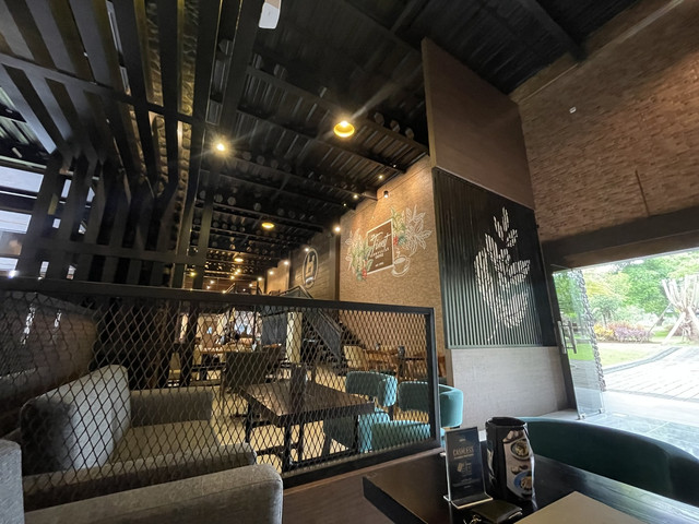 Hedon Estate Banyuwangi | Cafe & Resto