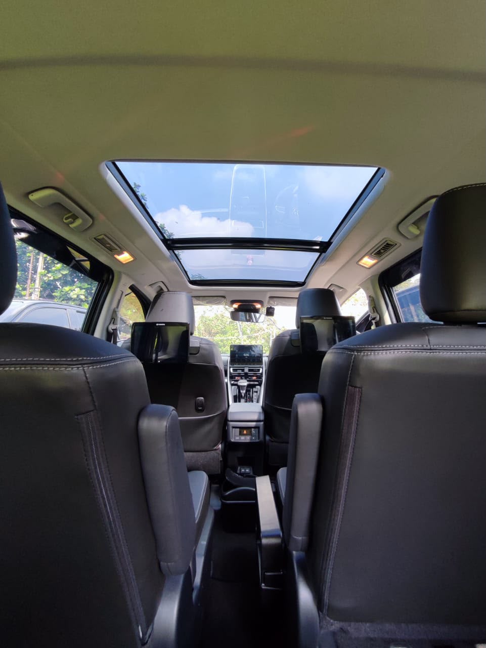 Innova Zenix Q Hybrid — 2