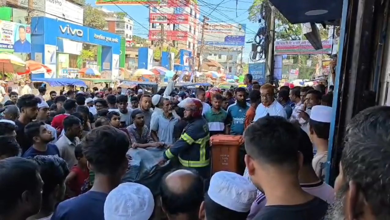 কিশোরগঞ্জে নির্মাণাধীন বিল্ডিংয়ে বিদ্যুৎপৃষ্ট হয়ে ২ শ্রমিক নিহত