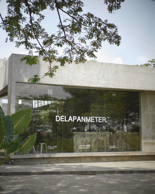 Delapan Meter