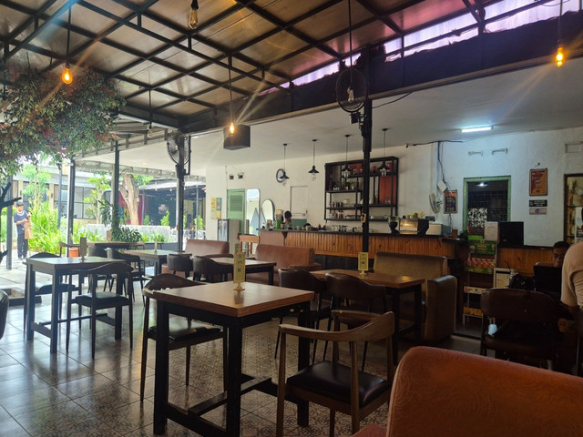 Lapak Ngopi Karawang