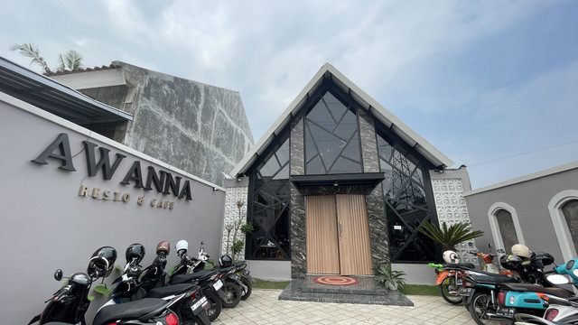 AWANNA RESTO & CAFE