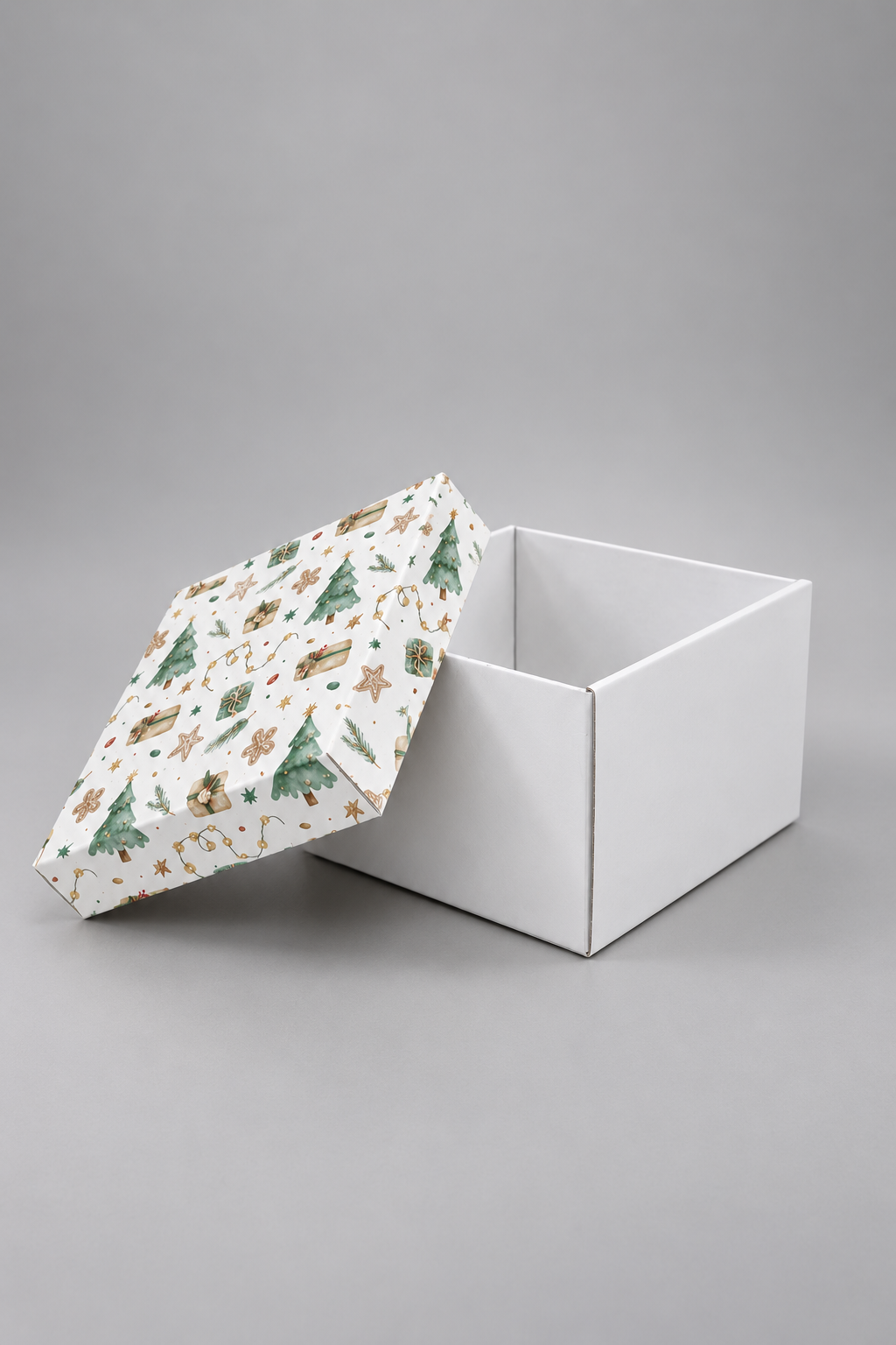 Подарочный набор с золотым новогодним принтом ёлок и подарков, Paperibox Алматы