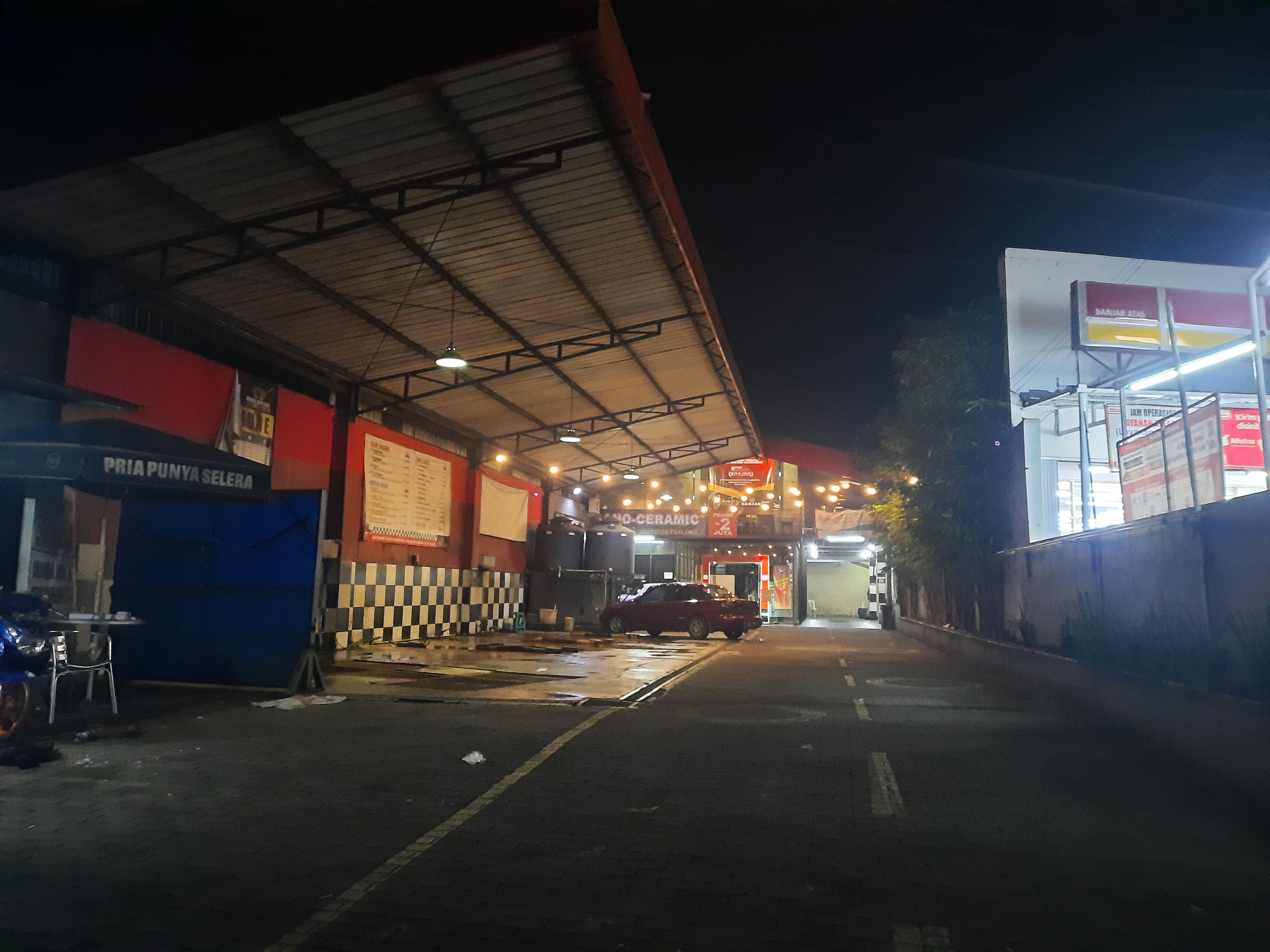 Baratas Cafe