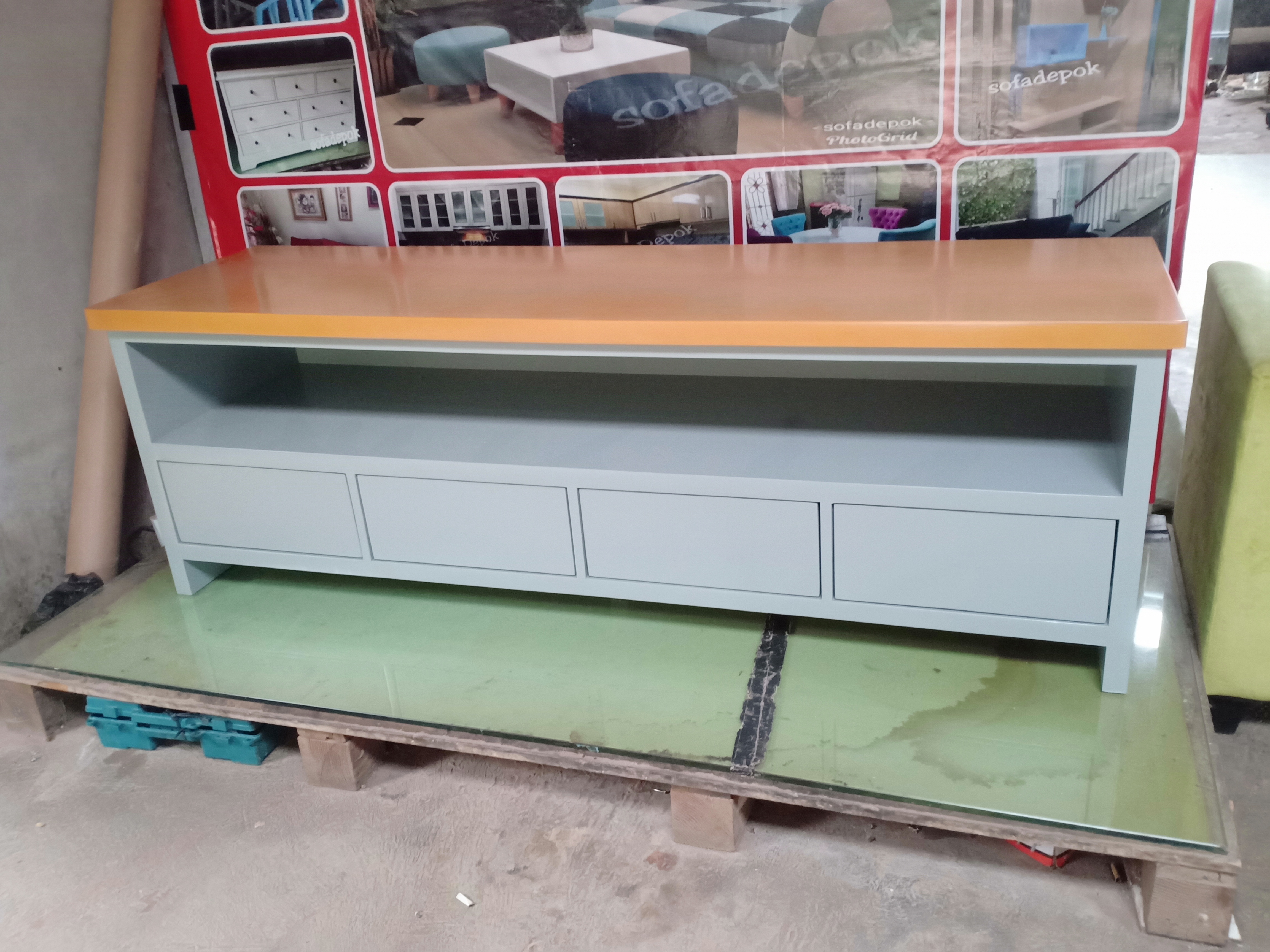 Meja TV & Lainnya custom hasil pengerjaan Sofa Depok by Yenia