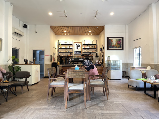 Pixel Coffee & Kitchen 