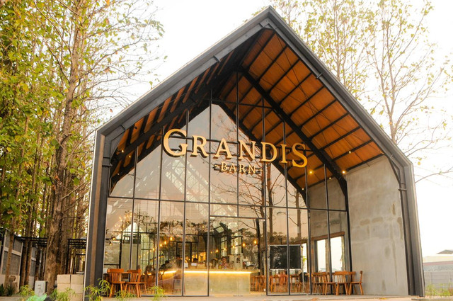 Grandis Barn
