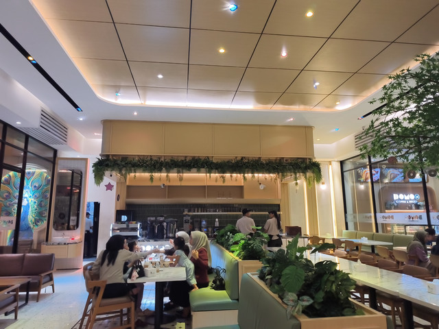 Cafe De Lumiere